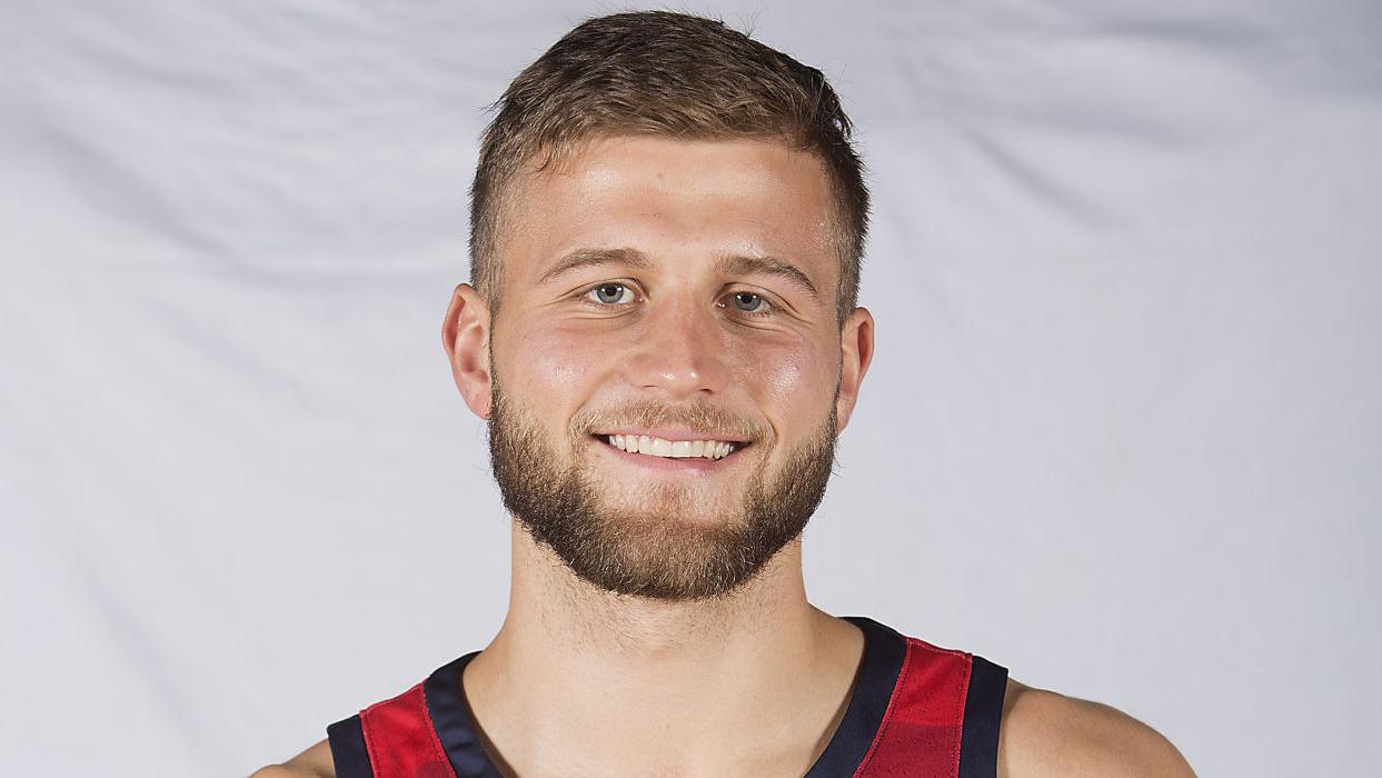 Arizona Wildcats give Ryan Luther new 'Warrior' award